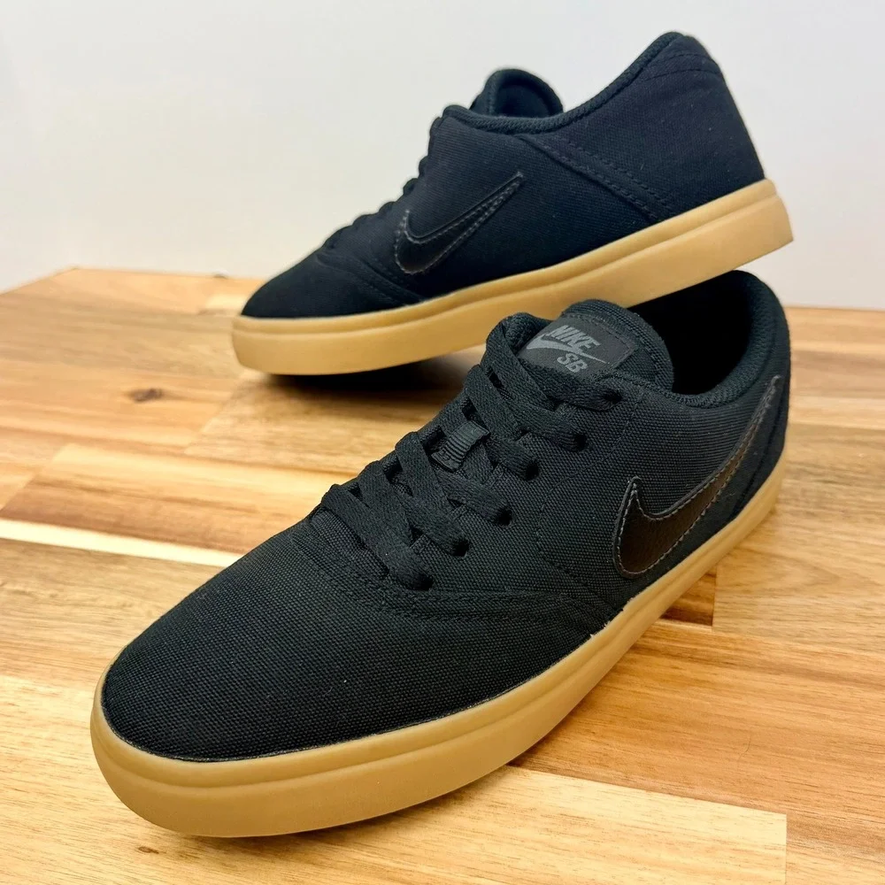 Nike SB Kids Black Canvas Gum Sole Skate Shoes Size 6Y 905373-006